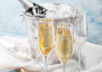 FABULOUS FIZZ - VIRGINIA WATER SHOP TASTING - WEDS 6TH DEC 2023, 7:30-9:30PM FABULOUS FIZZ - VIRGINIA WATER SHOP TASTING - WEDS 6TH DEC 2023, 7:30-9:30PM