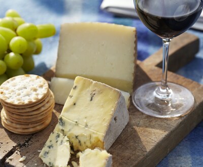 VW- How to find the perfect cheese and wine pairing VW- How to find the perfect cheese and wine pairing