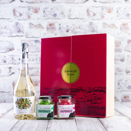 Sparkling Moscatel & Humbugs Gift Set