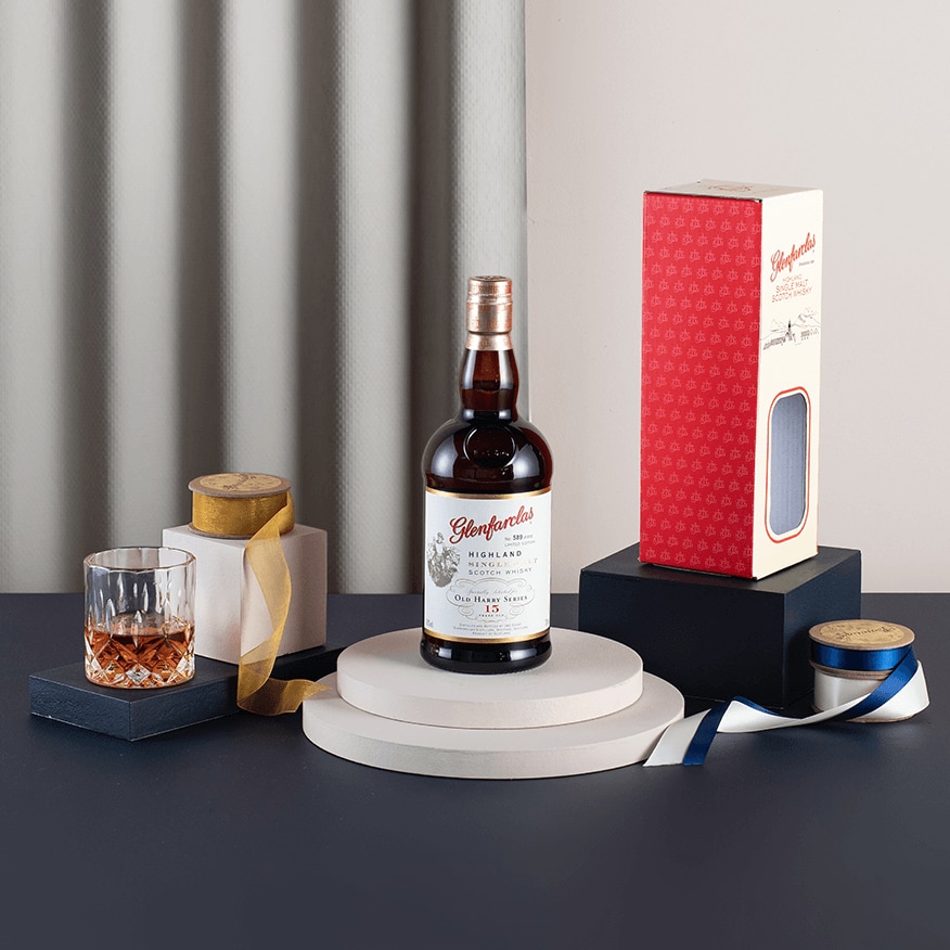 Glenfarclas 15-Year-Old Whisky Gift (70cl) Glenfarclas 15-Year-Old Whisky Gift (70cl)