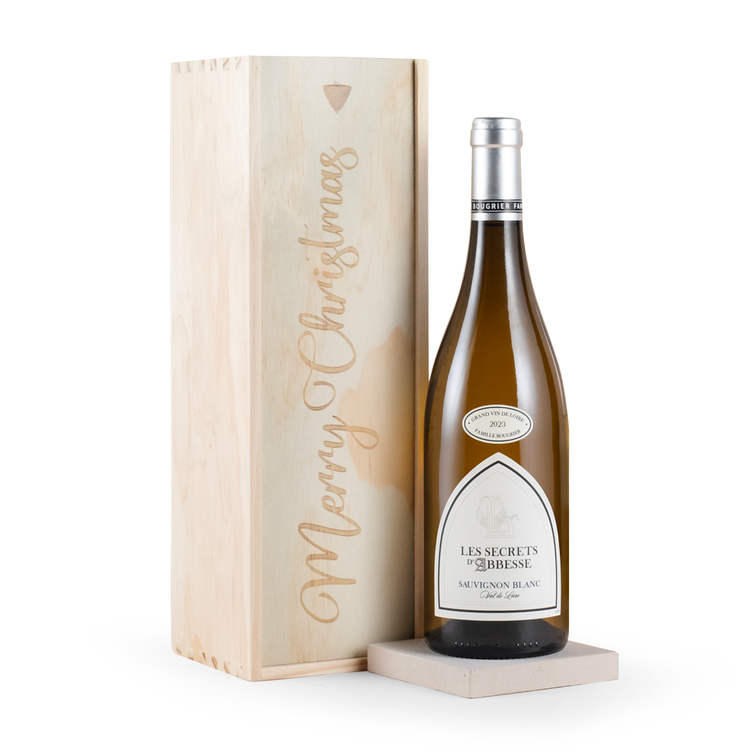 White Wine In Merry Christmas Gift Box White Wine In Merry Christmas Gift Box