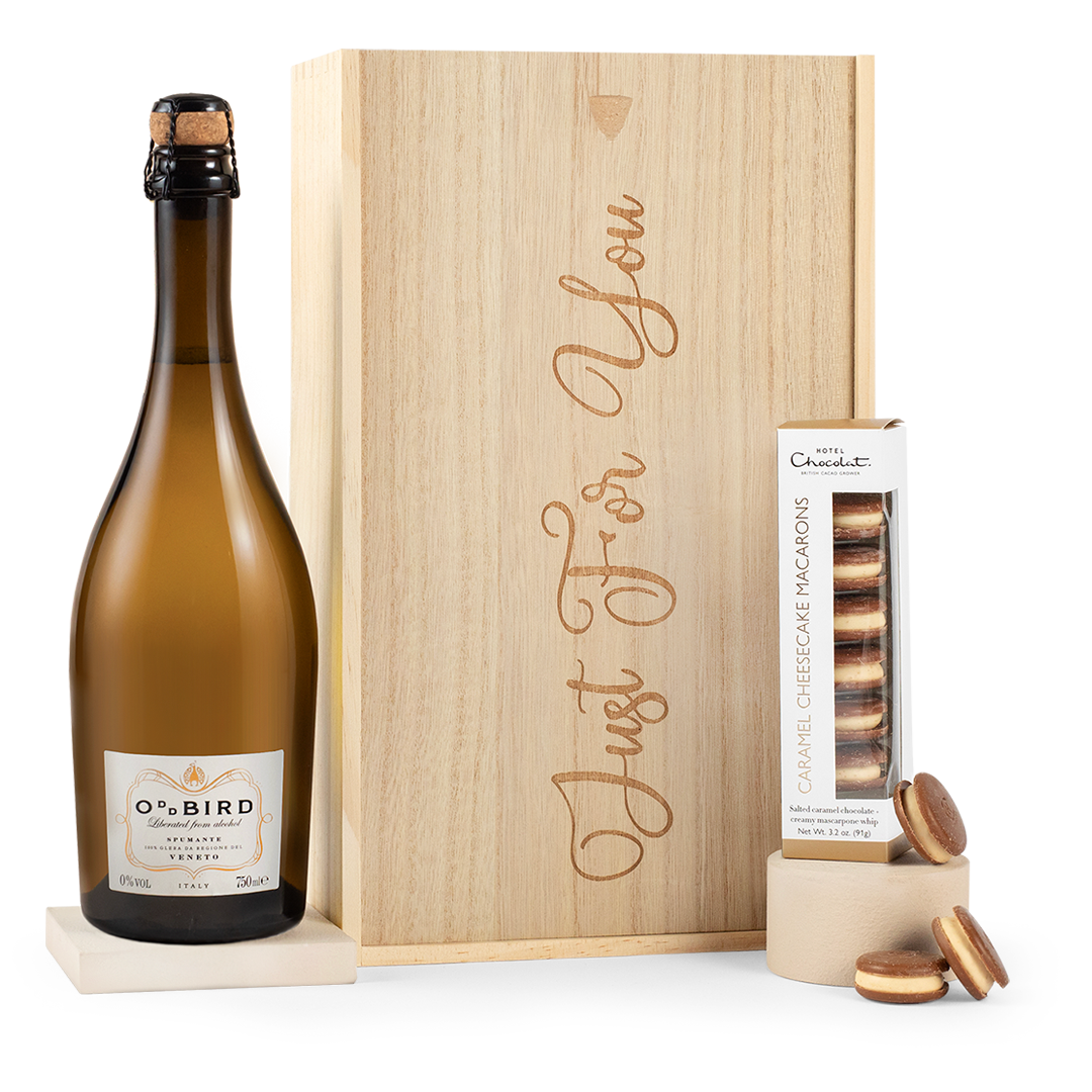 Hotel Chocolat Macarons & Alcohol Free Sparkling Gift Set -Despatch from October