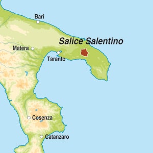 Map showing Salice Salentino DOC